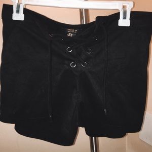 F21 Black shorts
